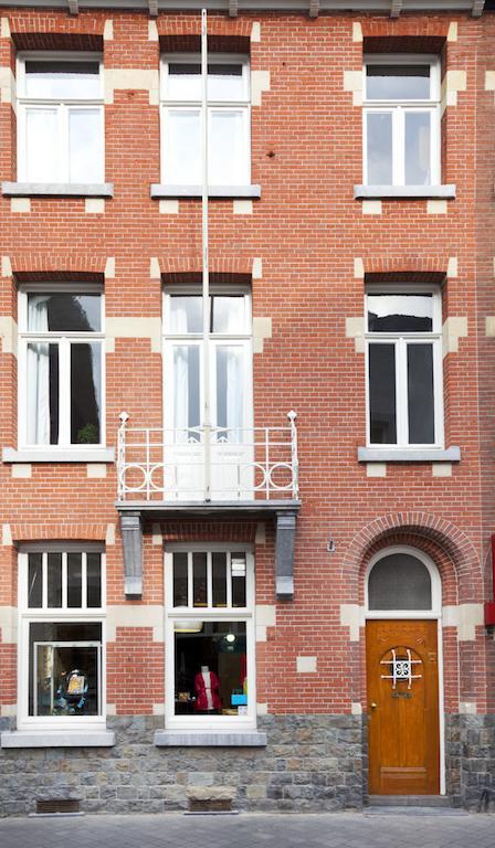 Guesthouse Maastricht Bagian luar foto